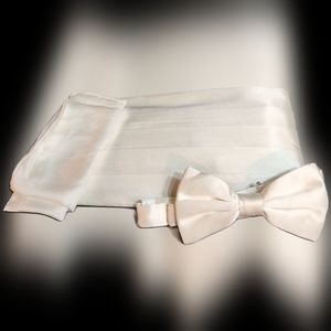 CRISTOFOR CARDI CUMMERBUND AND BOW-TIE SET